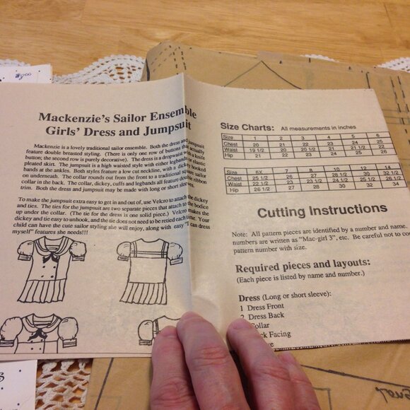 Vintage pattern girl's dress and jumpsuit, Angel Wears - Picture 7 of 8